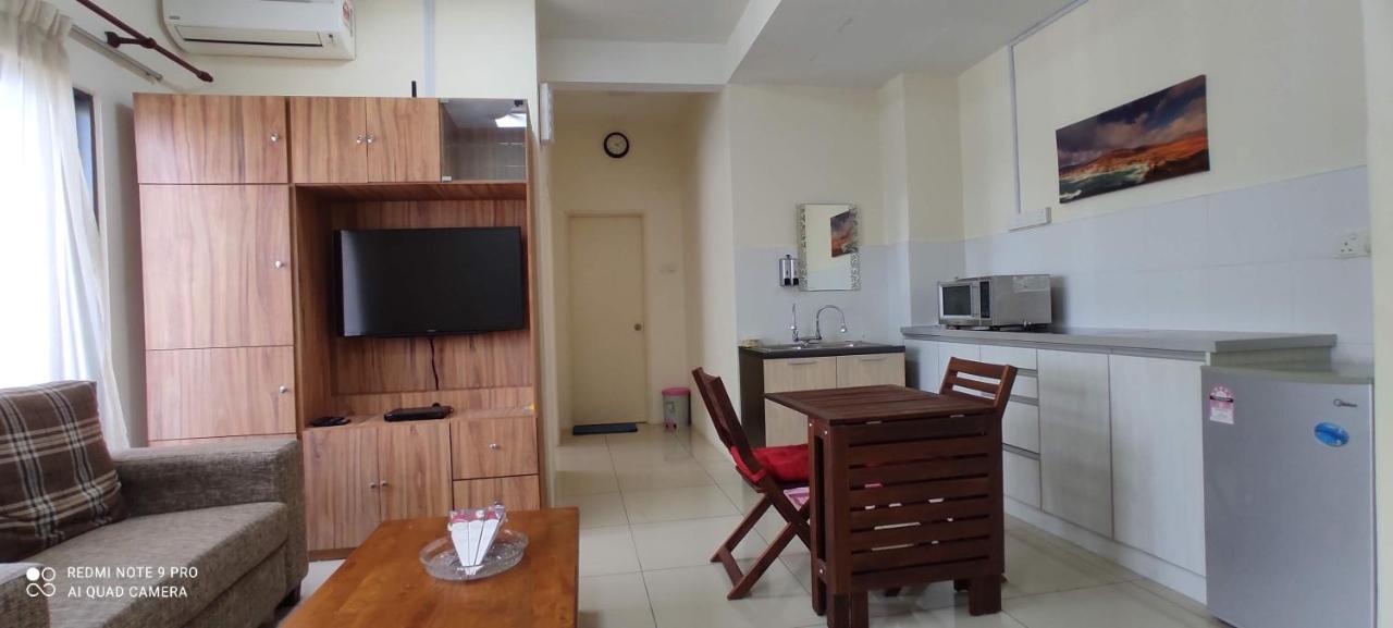 Swiss Garden Residence Sunrise Kampung Sungai Karang Exterior foto